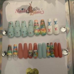 Press on nails, false nails, gel nails